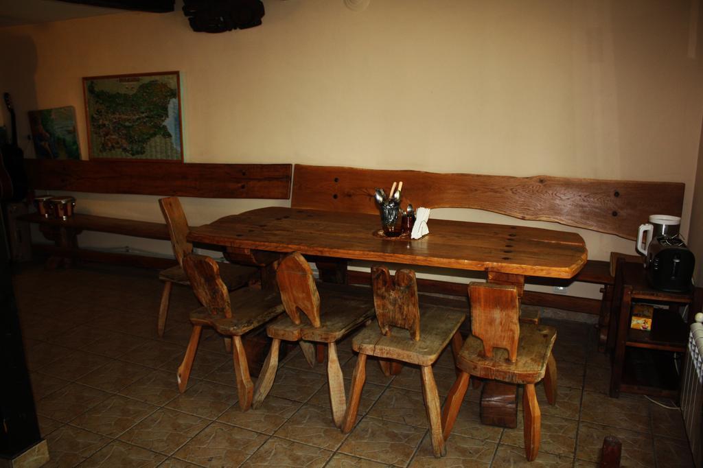 Hikers Hostel Veliko Tarnovo Exterior photo